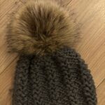gorro gris